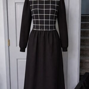 Vintage 80’s 90’s Union made Leslie Fay Black and White Grid Long Sleeve Dress